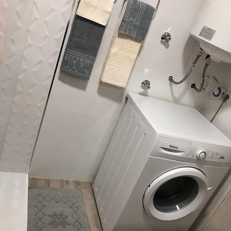 Апартаменти Totalmente Reformado Con Piscina Y Jardines Al Lado De La Playa De La Carihuela