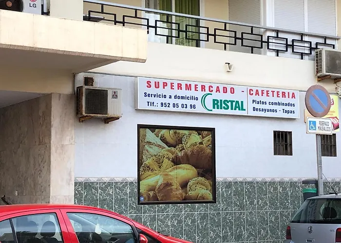 Totalmente Reformado Con Piscina Y Jardines Al Lado De La Playa De La Carihuela Apartamento