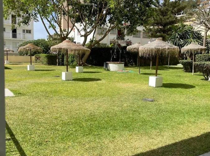 Апартаменты Totalmente Reformado Con Piscina Y Jardines Al Lado De La Playa De La Carihuela
