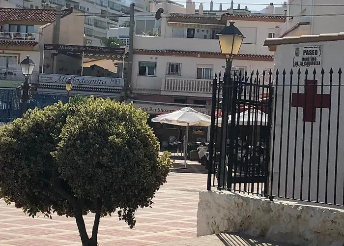 Totalmente Reformado Con Piscina Y Jardines Al Lado De La Playa De La Carihuela Апартаменты *