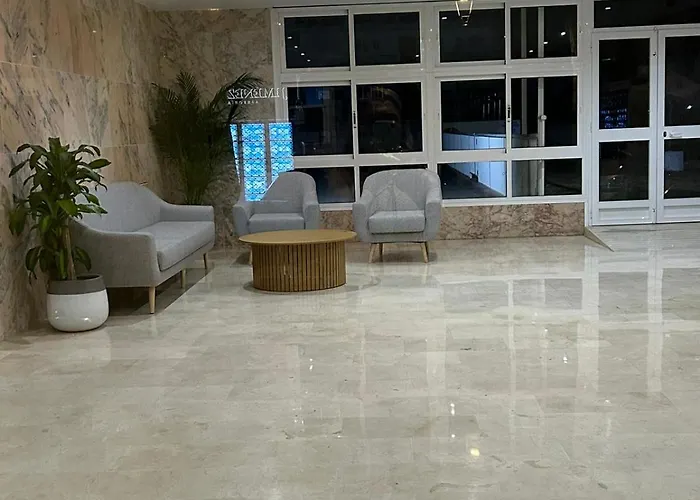 Totalmente Reformado Con Piscina Y Jardines Al Lado De La Playa De La Carihuela Апартаменты Торремолинос