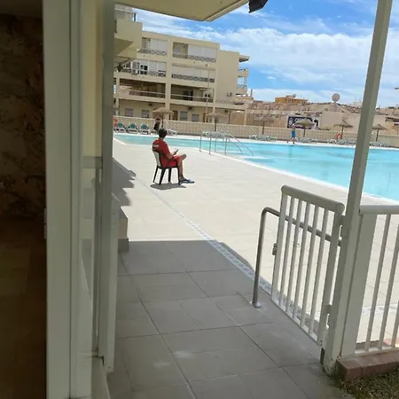 Totalmente Reformado Con Piscina Y Jardines Al Lado De La Playa De La Carihuela Lejlighed *