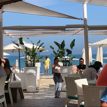 アパート Totalmente Reformado Con Piscina Y Jardines Al Lado De La Playa De La Carihuela